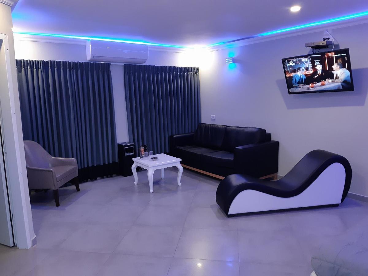 Spat Business Holon Luaran gambar